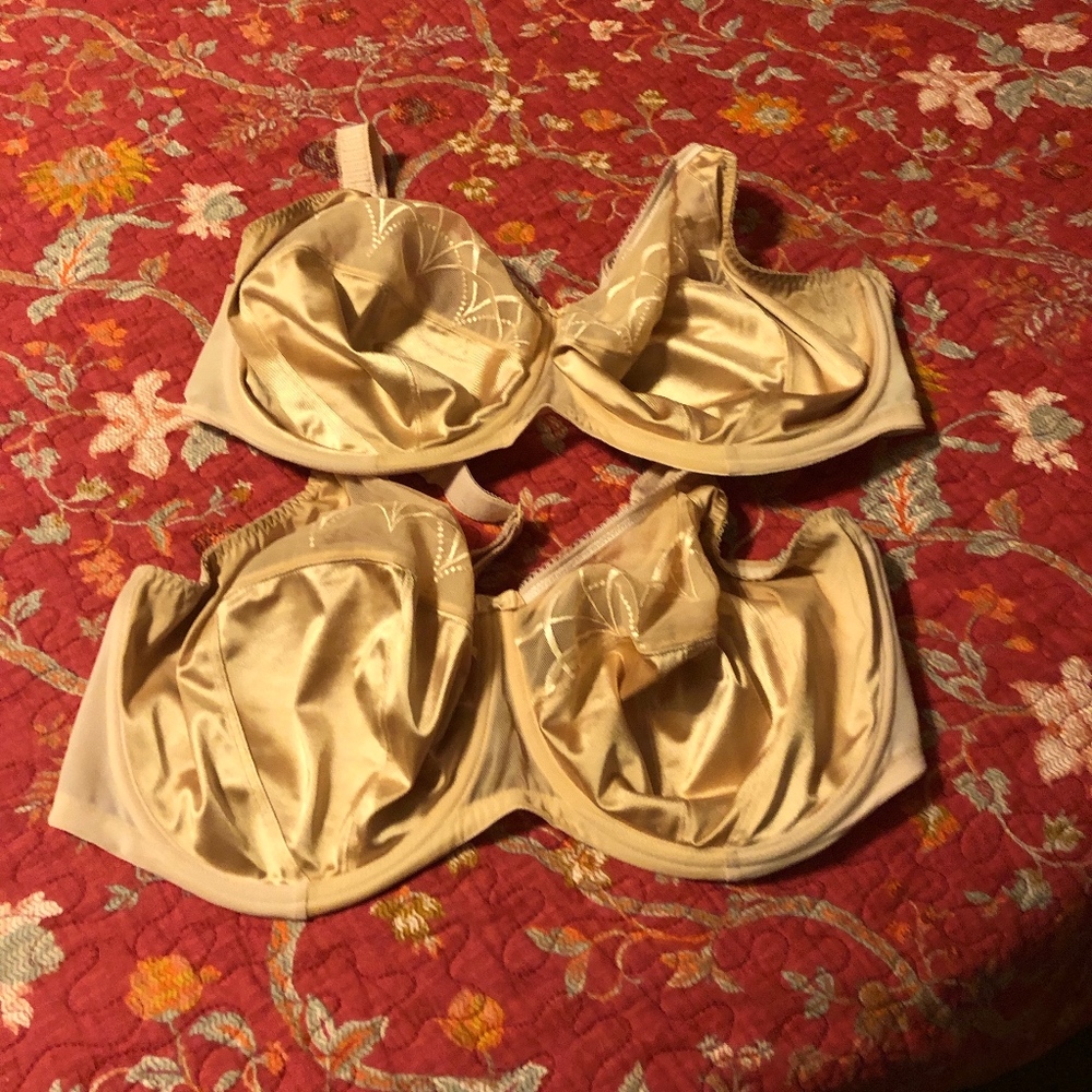 2 Elomi Beige Underwire bras US size 38J